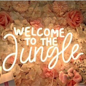 Amazon Essentials Neon Party Light - Warm White